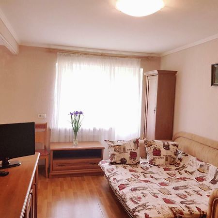 Квартира -Студія Вул. Героїв Севастополя 46/17, Поруч Нау, Клініка Шалімова, Швидкістний Трамвай, Ж/Д Вокзал, Аеропорт Жуляни Kyiv Exterior foto